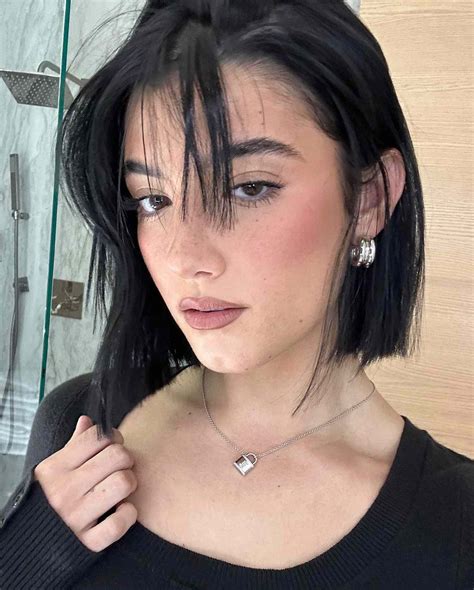 Charli D’Amelio Debuts Chin-Length Bob Loved by Kourtney Kardashian