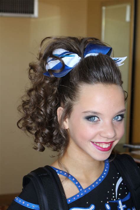 Trendy Cheerleading Hairstyles for Competitions and Games 7