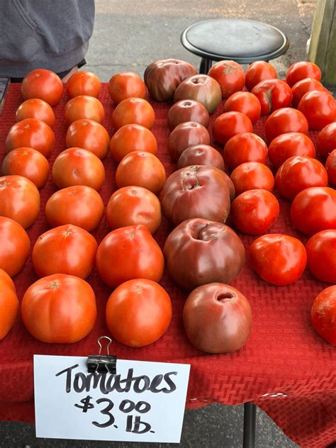 Robertson County... - Robertson County (TN) Farmers' Market