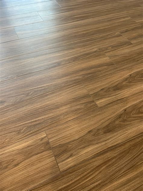Flooring: Tile VS Vinyl Plank