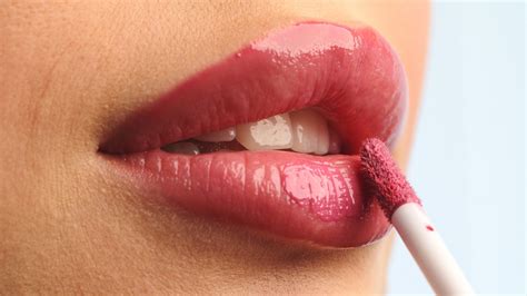 foundation  minimize  shape   cupids bow