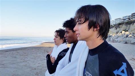 disconnected  pictures trailer reviews news dvd  soundtrack