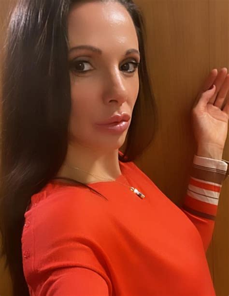 Маги Вълчанова осъди Алекс Богданска за 10 бона - Клюки - Новини Бг