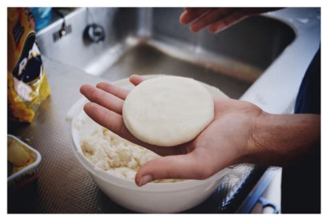 Venezuela – Food and Flags