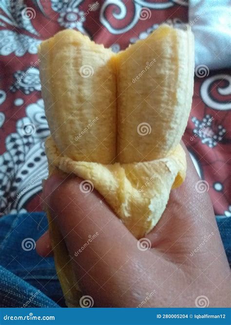 Rare Twin Bananas in Indonesia Stock Photo - Image of bananas, country