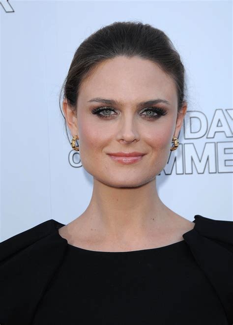 Pictures of Emily Deschanel