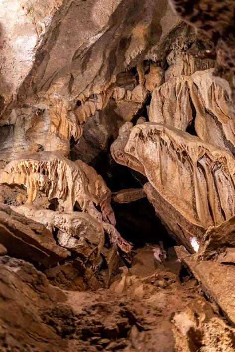 6 Best Caves In Arkansas To Visit