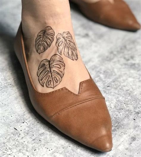 Monstera Leaves Temporary Tattoo | Tattoos, Monstera deliciosa tattoo