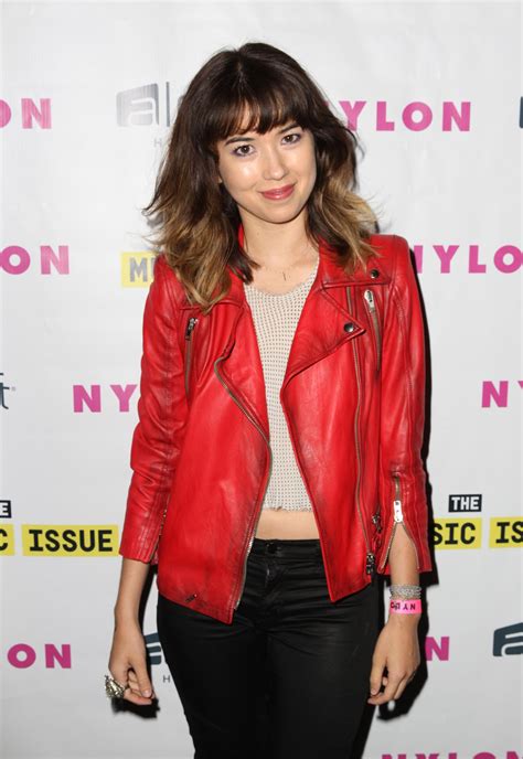 Alexandra Krosney (Last Man Standing) ve Nichole Bloom (Shameless), MTV