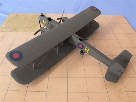 matchbox hp heyford ready  inspection aircraft britmodellercom