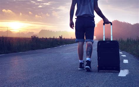 exciting reasons  travelling  good