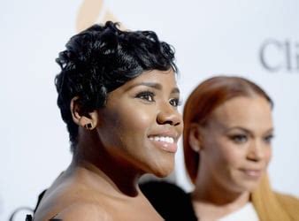 lalah hathaway net worth 2021