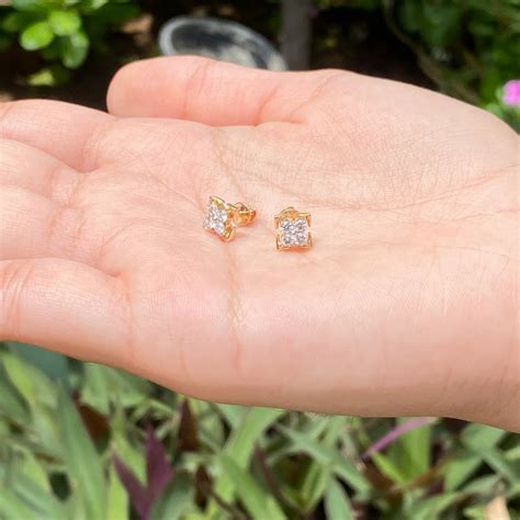 square diamond earrings on men 3