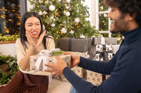 Secret Santa Reveal Ideas: 10 Creative Unveils
