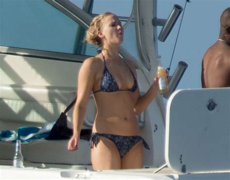 Jennifer Lawrence Shows Off Her Bikini Body in the Bahamas: Pics