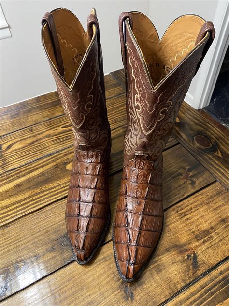 FINALLY got me a pair of caiman tails I’ve been looking for : r/cowboyboots
