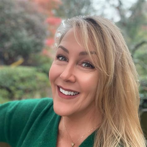 How to create your own authentic 20's style hairdos today 1