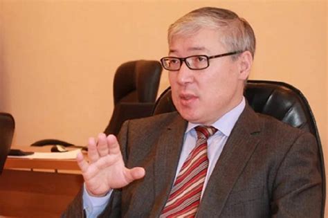 Қазақ тілін күшейтуге қарсылардың бірі - қазақтар!