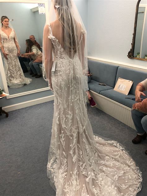 Lillian West New Wedding Dress Save 15% - Stillwhite