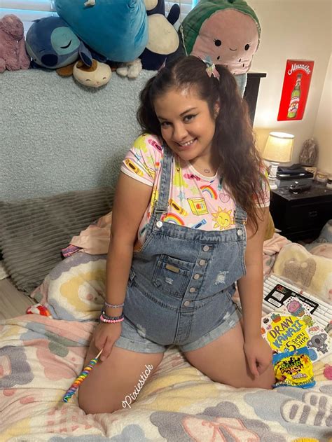 You can barley see my diaper bulge so that means i’m secretly a big