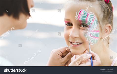 Kids Face Painting Adorable Little Girl Stock Photo 1349457362 ...