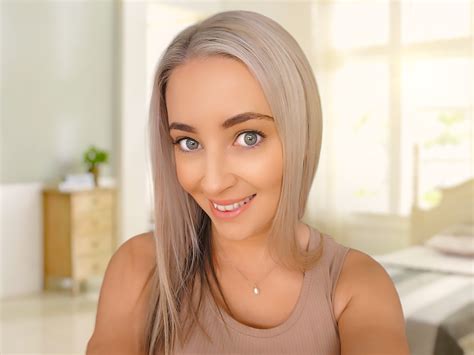 sensualsunshine: The OnlyFans Star That's Redefining the Platform (Expert Analysis) - 0yr36k2