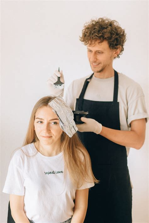 10 Best Professional Outfits Estheticians Wear to Work | Panaprium