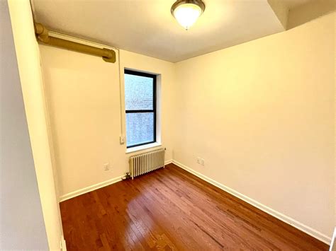 UPS Shipping and Printing Services at 524 East 14th Street, NYC 32