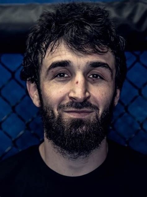 Забит Магомедшарипов - фото, биография, личная жизнь, новости, UFC 2022 ...