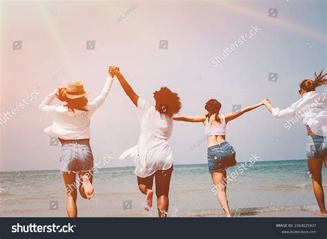 friends holding hands