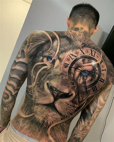 Pin by F. de Bragança on Tatuagens masculinas | Lion head tattoos, Back