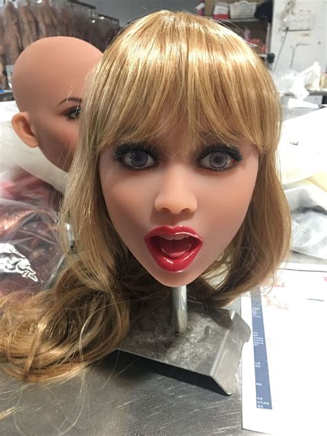 Real Photo 6YE Dark Tan TPE Sex Dóll Heads for Promotion Man Oral Sex