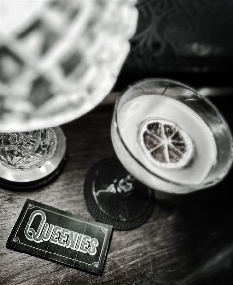 Queenies Bar & Good Times