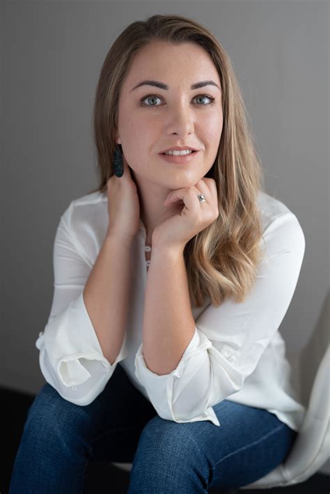 Amazon.ca: Jennifer Gold: books, biography, latest update