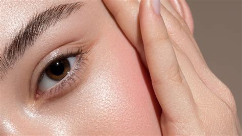 subtle cut crease   glamour uk