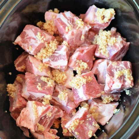 how to cook riblets in a slow cooker