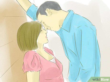 How to Be a Good Kisser (with Pictures) - wikiHow Life