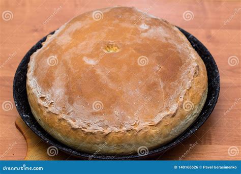 Kurnik, Russian Pie with Chicken, Onion and Potatoes. a Traditional ...