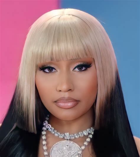 Nicki Minaj Visage Triste Nicki Minaj Says She Regrets Her Plastic