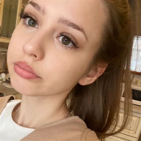 Anastasia - @tonkikh___TikTok Аналитика | Профиль, видео, хэштеги | Exolyt
