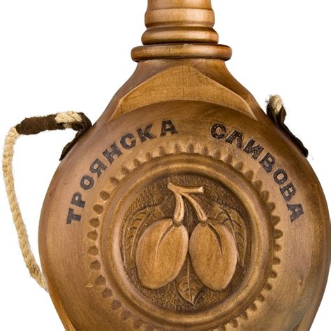 Троянска стара сливова ракия - Дървена бъклица