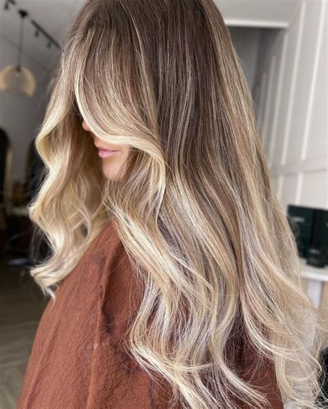 Tired of Flat Hair Color? Lowlights Might Be Your Secret Weapon