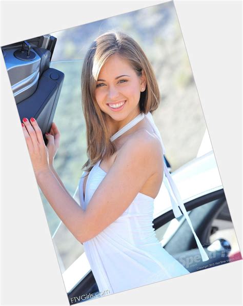 Is Hottest Women Celebrity Dating This Mystery Man? Image 2
