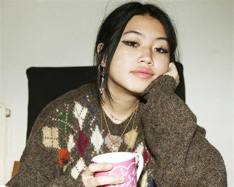 Beabadoobee Wallpapers - Top Free Beabadoobee Backgrounds - WallpaperAccess