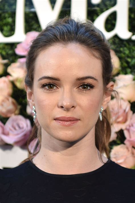 Pin by Conner Logan on Danielle panabaker flash | Danielle panabaker