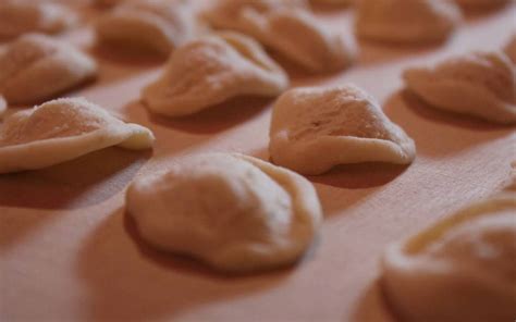 The difference between semola & semolina! An easy pasta recipe. - Natalina