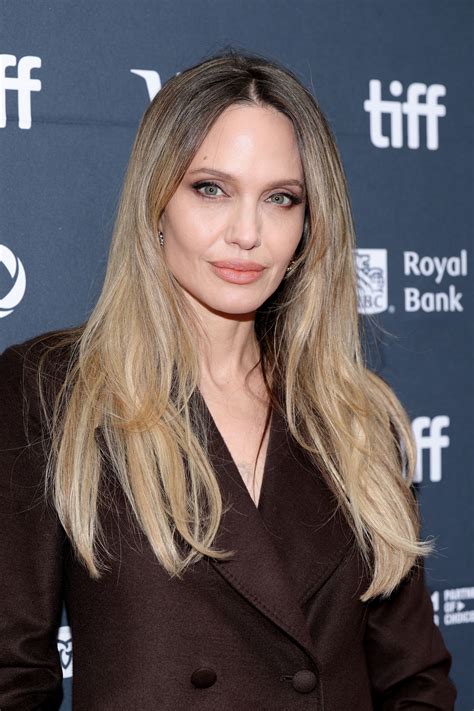 Angelina Jolie’s “Blended Blonde” Is Just Right For Autumn | British Vogue