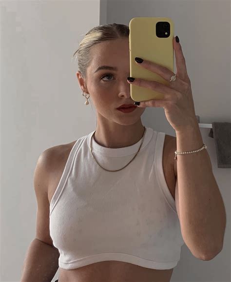 Kristen Joy — Bio Site