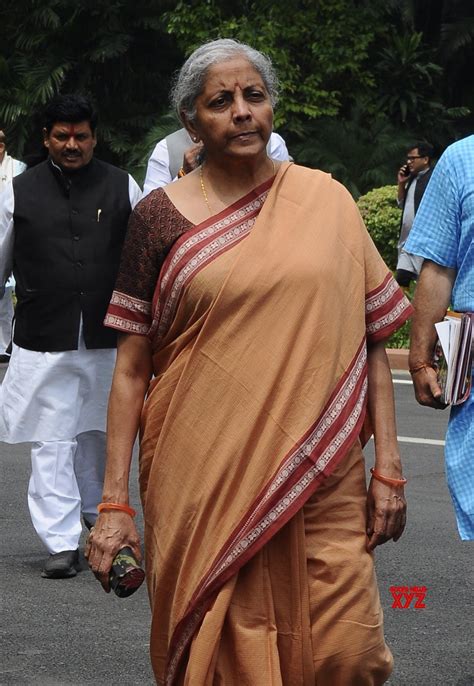 delhi finance minister nirmala sitharaman  parliament house