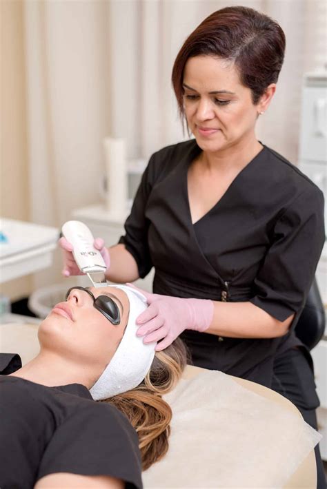 Dermaplaning, dermaplaning near me, blading | Gilbert AZ